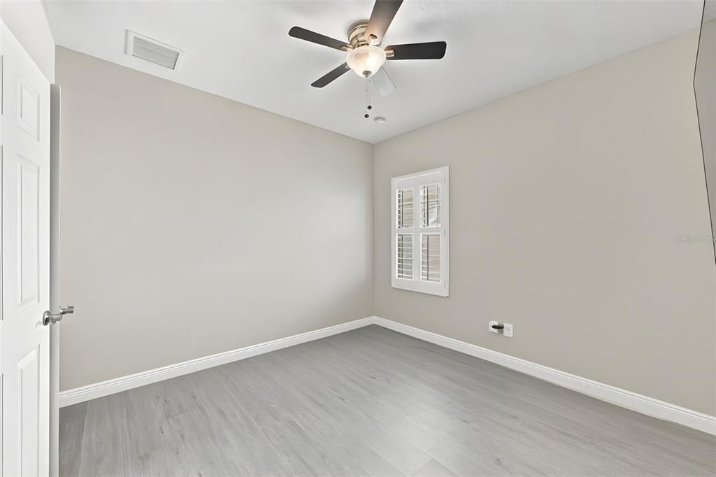 For Sale: $499,999 (4 beds, 2 baths, 2100 Square Feet)