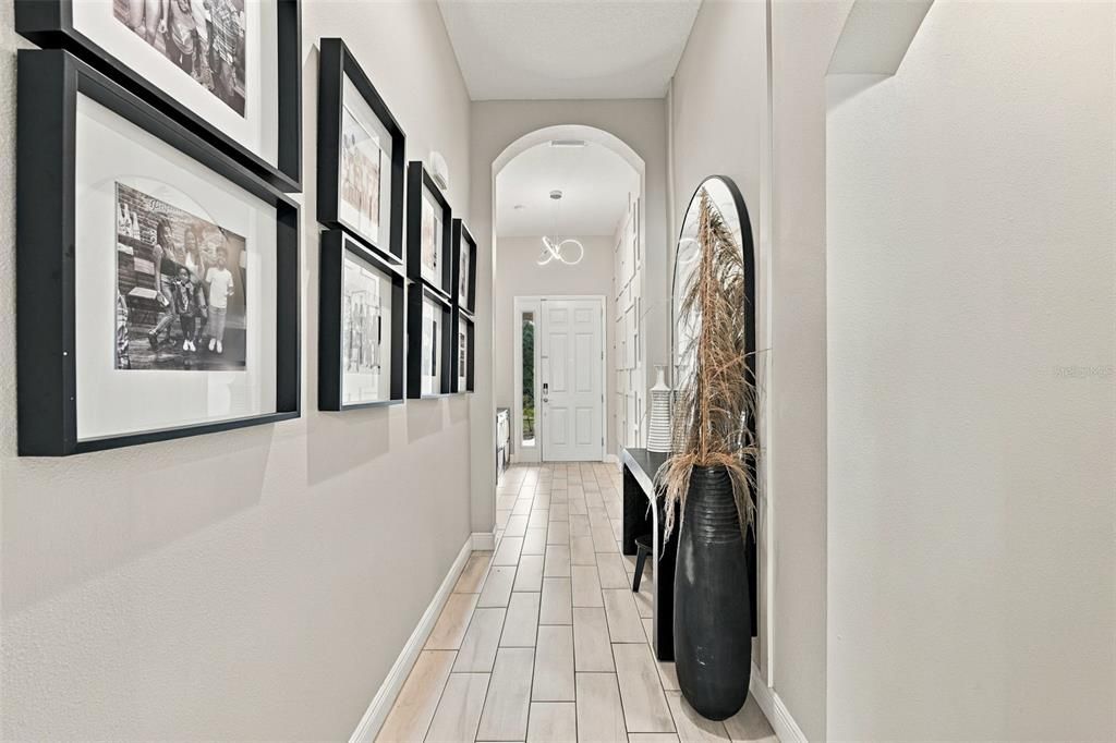 For Sale: $499,999 (4 beds, 2 baths, 2100 Square Feet)