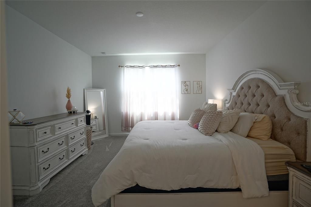 En Renta: $2,700 (5 camas, 4 baños, 2890 Pies cuadrados)