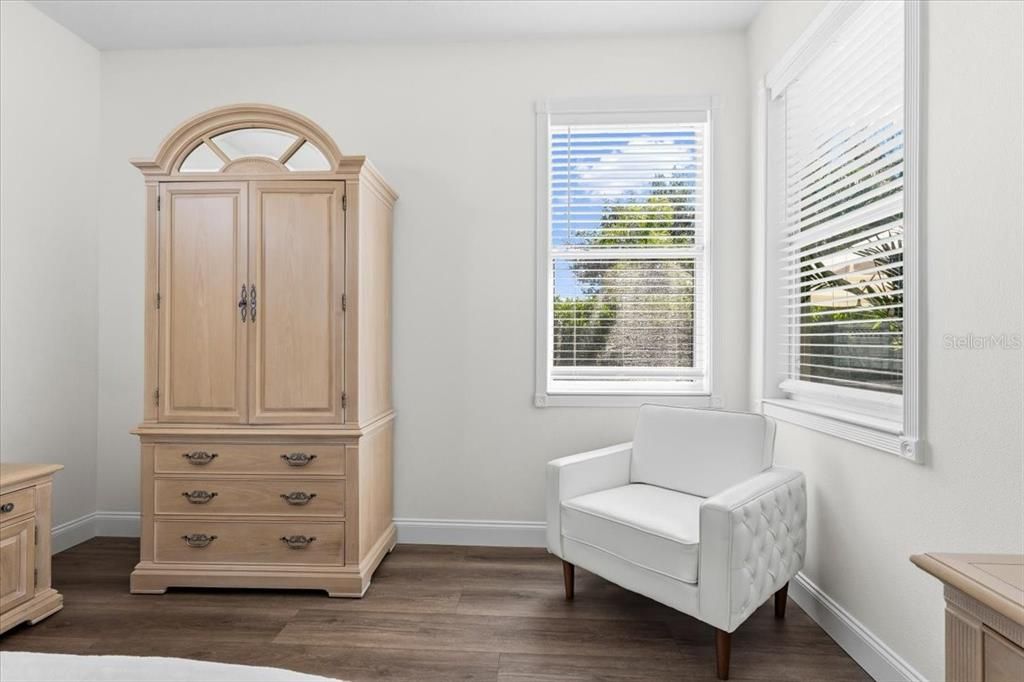 For Sale: $559,000 (2 beds, 2 baths, 1771 Square Feet)