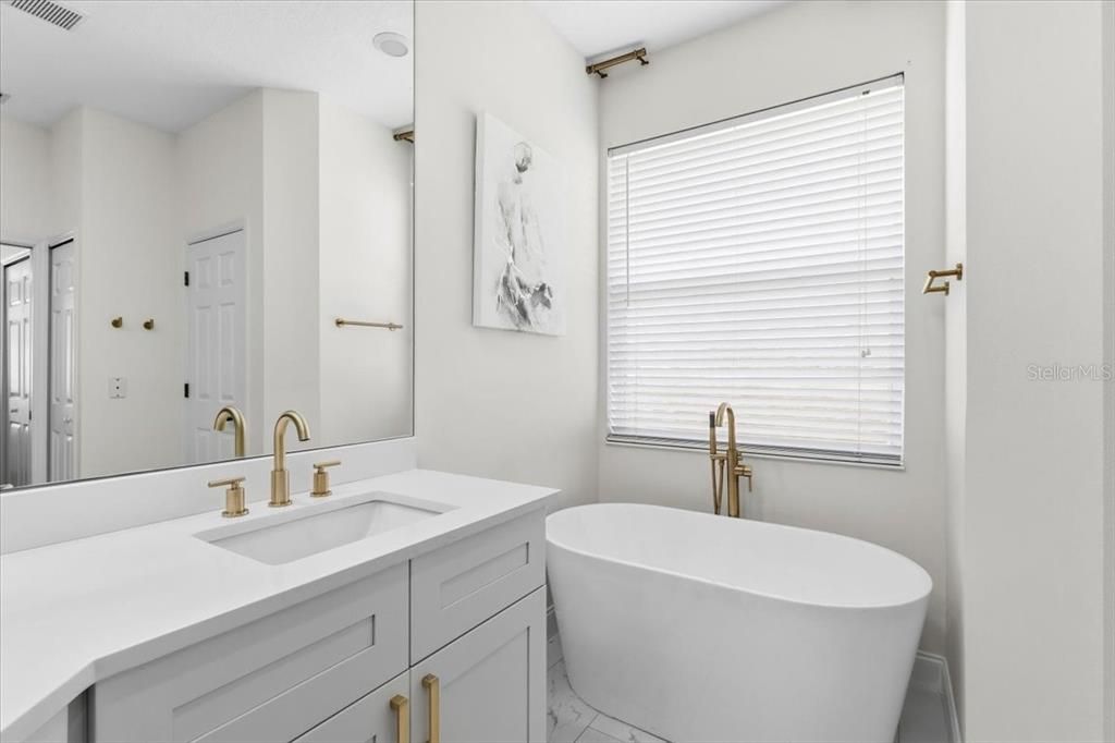 For Sale: $559,000 (2 beds, 2 baths, 1771 Square Feet)