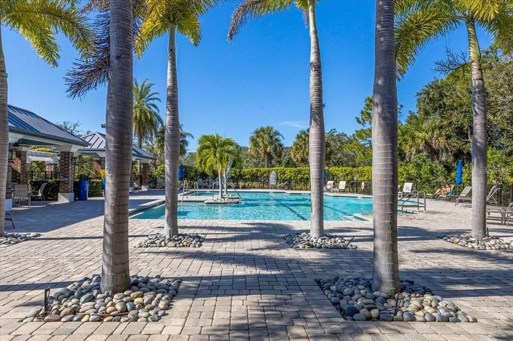 For Sale: $559,000 (2 beds, 2 baths, 1771 Square Feet)