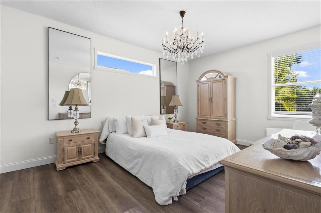 For Sale: $559,000 (2 beds, 2 baths, 1771 Square Feet)
