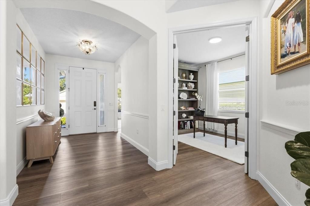 For Sale: $559,000 (2 beds, 2 baths, 1771 Square Feet)