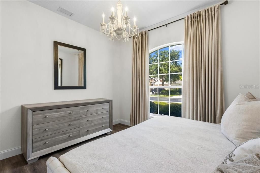 For Sale: $559,000 (2 beds, 2 baths, 1771 Square Feet)