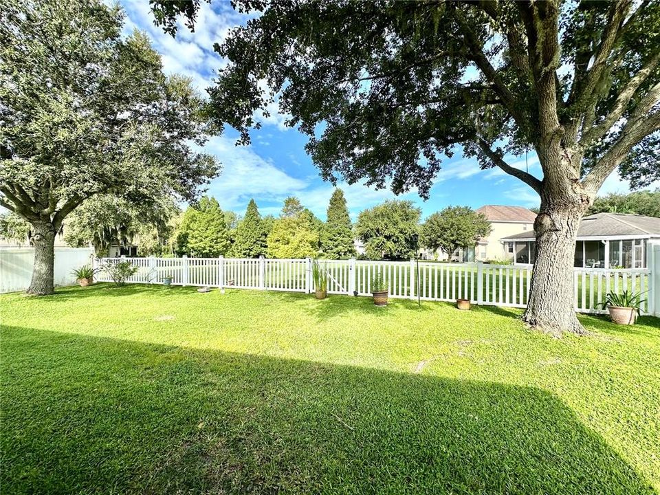 En Venta: $325,000 (3 camas, 2 baños, 1954 Pies cuadrados)