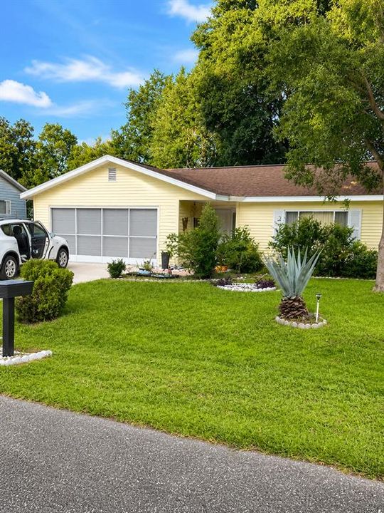 For Rent: $1,899 (3 beds, 2 baths, 1478 Square Feet)