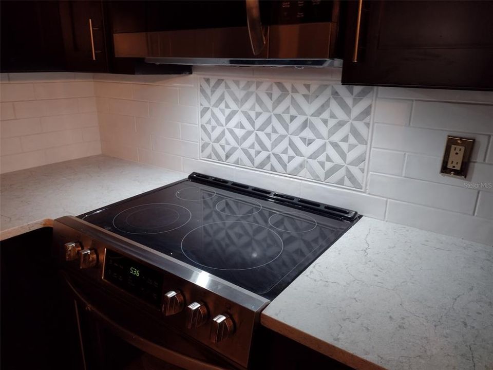 For Rent: $1,899 (3 beds, 2 baths, 1478 Square Feet)