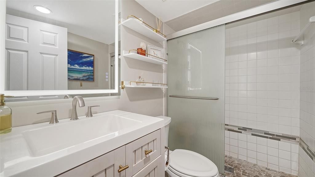 For Sale: $292,000 (2 beds, 2 baths, 1010 Square Feet)