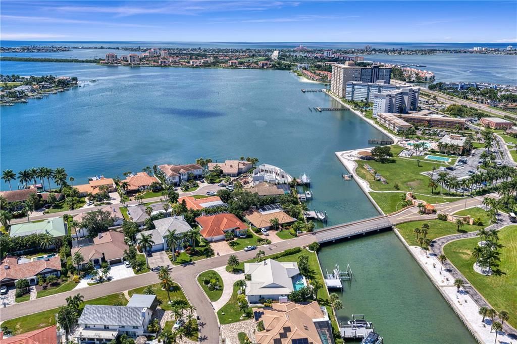 For Sale: $1,999,999 (4 beds, 3 baths, 2847 Square Feet)