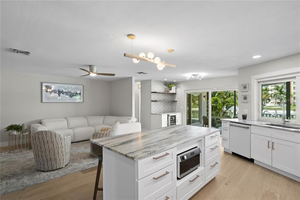 For Sale: $1,999,999 (4 beds, 3 baths, 2847 Square Feet)