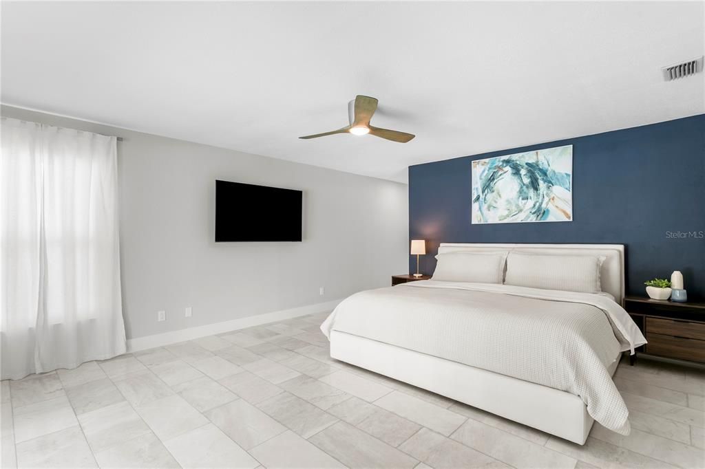 For Sale: $1,999,999 (4 beds, 3 baths, 2847 Square Feet)