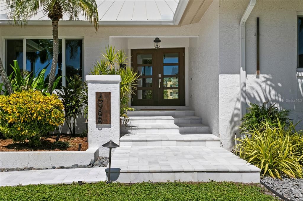For Sale: $1,999,999 (4 beds, 3 baths, 2847 Square Feet)