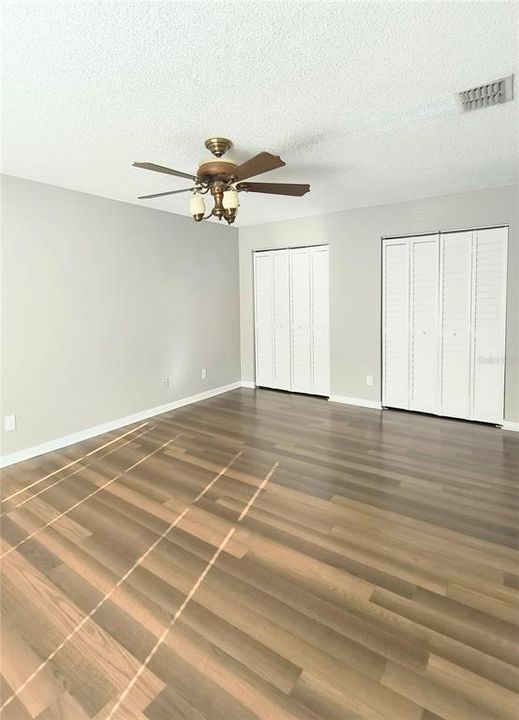 For Rent: $2,099 (2 beds, 2 baths, 927 Square Feet)