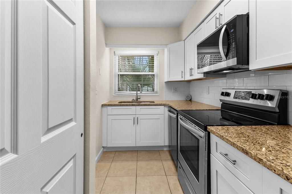 For Rent: $1,750 (2 beds, 1 baths, 1122 Square Feet)