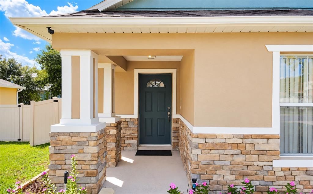 For Sale: $435,000 (3 beds, 2 baths, 2212 Square Feet)