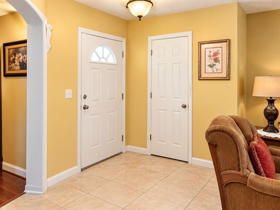 For Sale: $435,000 (3 beds, 2 baths, 2212 Square Feet)
