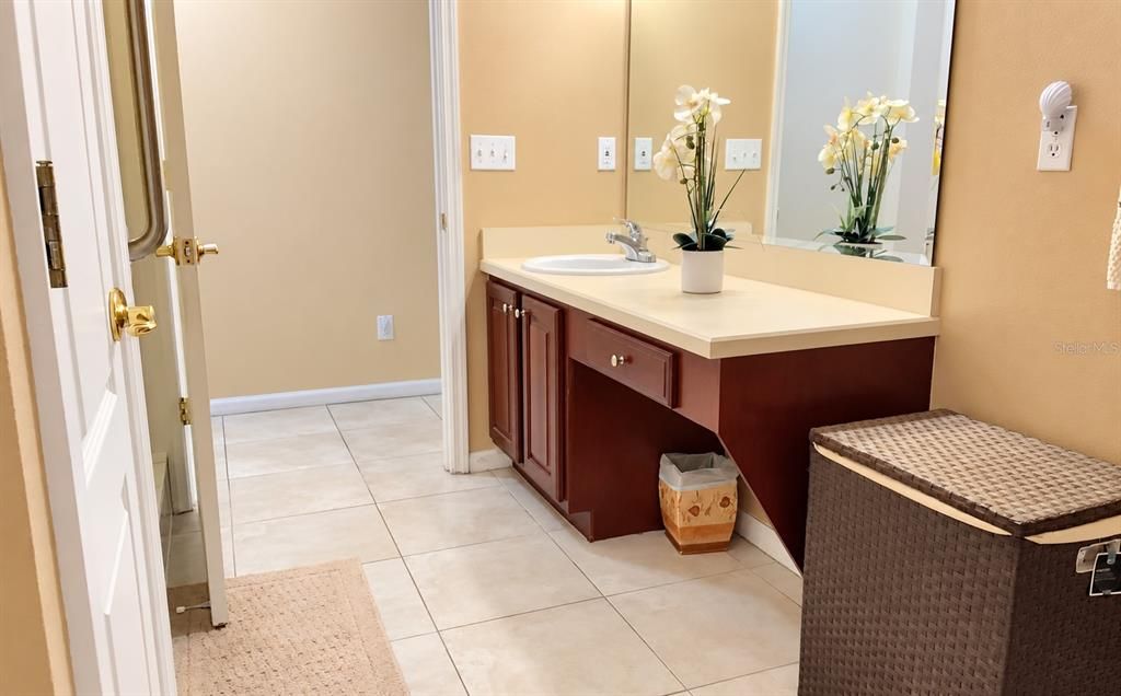 For Sale: $435,000 (3 beds, 2 baths, 2212 Square Feet)