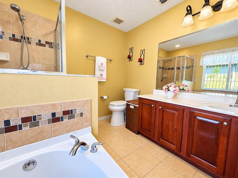 For Sale: $435,000 (3 beds, 2 baths, 2212 Square Feet)