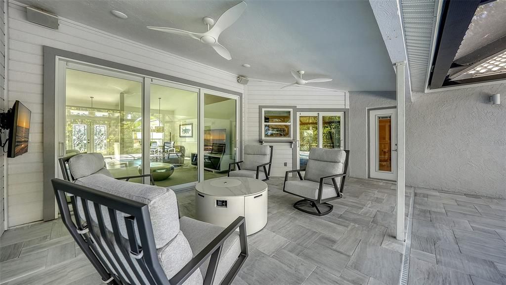 For Sale: $849,900 (3 beds, 2 baths, 2755 Square Feet)