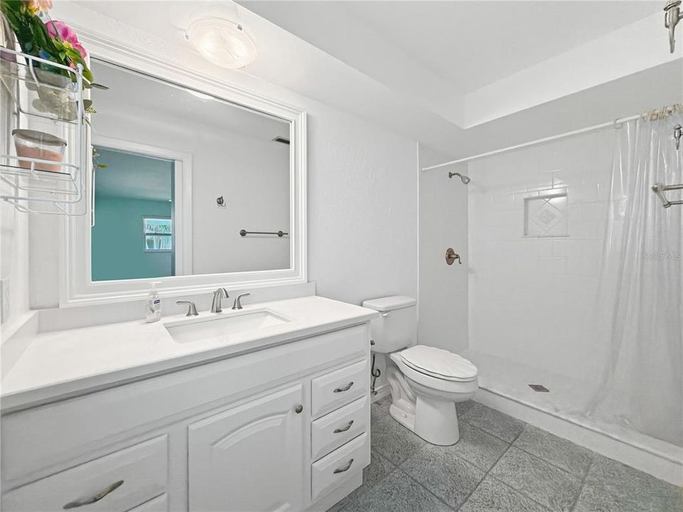 For Sale: $439,900 (2 beds, 2 baths, 1462 Square Feet)