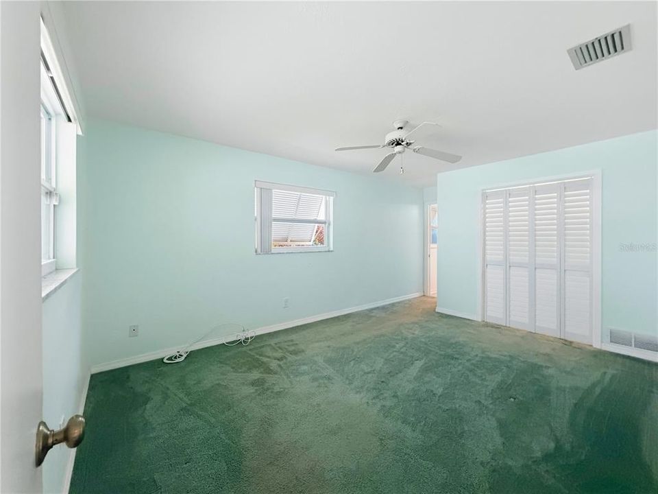 For Sale: $439,900 (2 beds, 2 baths, 1462 Square Feet)