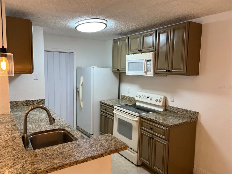 En Venta: $150,000 (2 camas, 2 baños, 1130 Pies cuadrados)