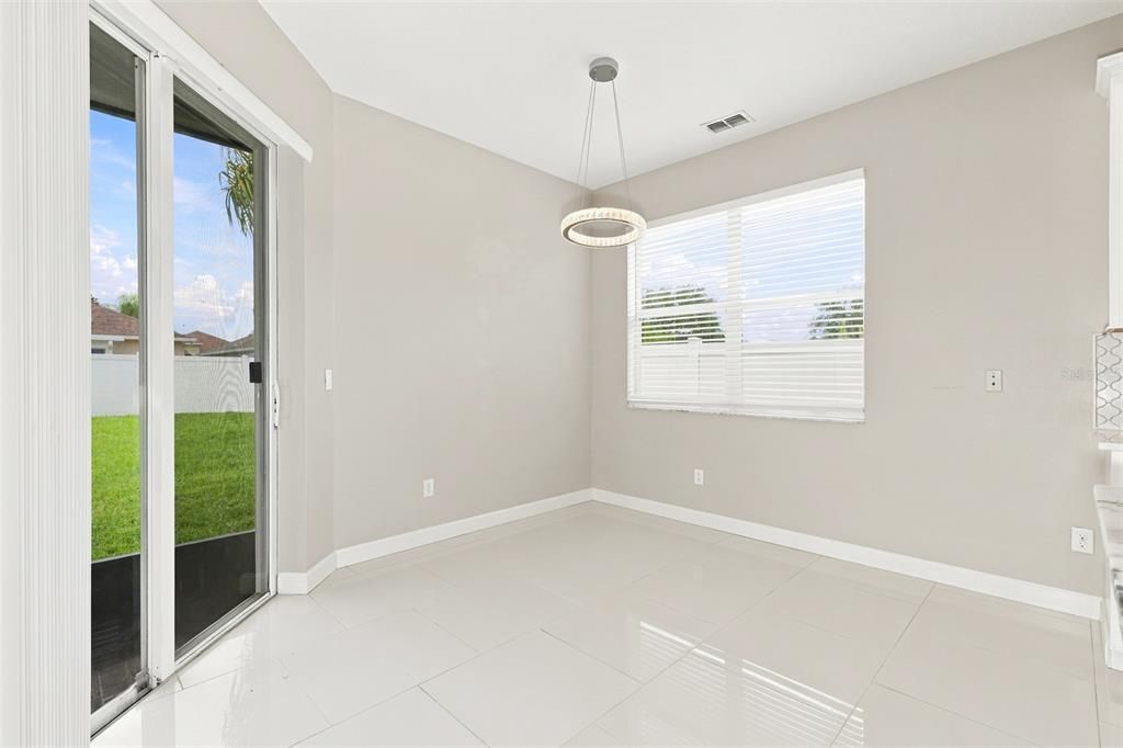 For Sale: $469,900 (4 beds, 3 baths, 2300 Square Feet)