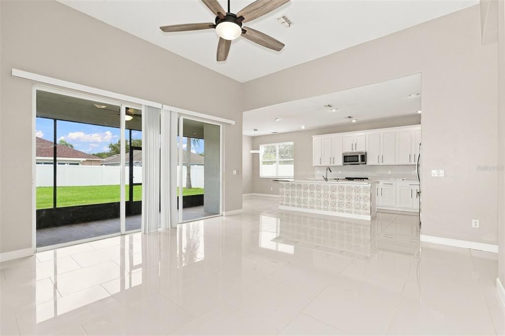 For Sale: $469,900 (4 beds, 3 baths, 2300 Square Feet)