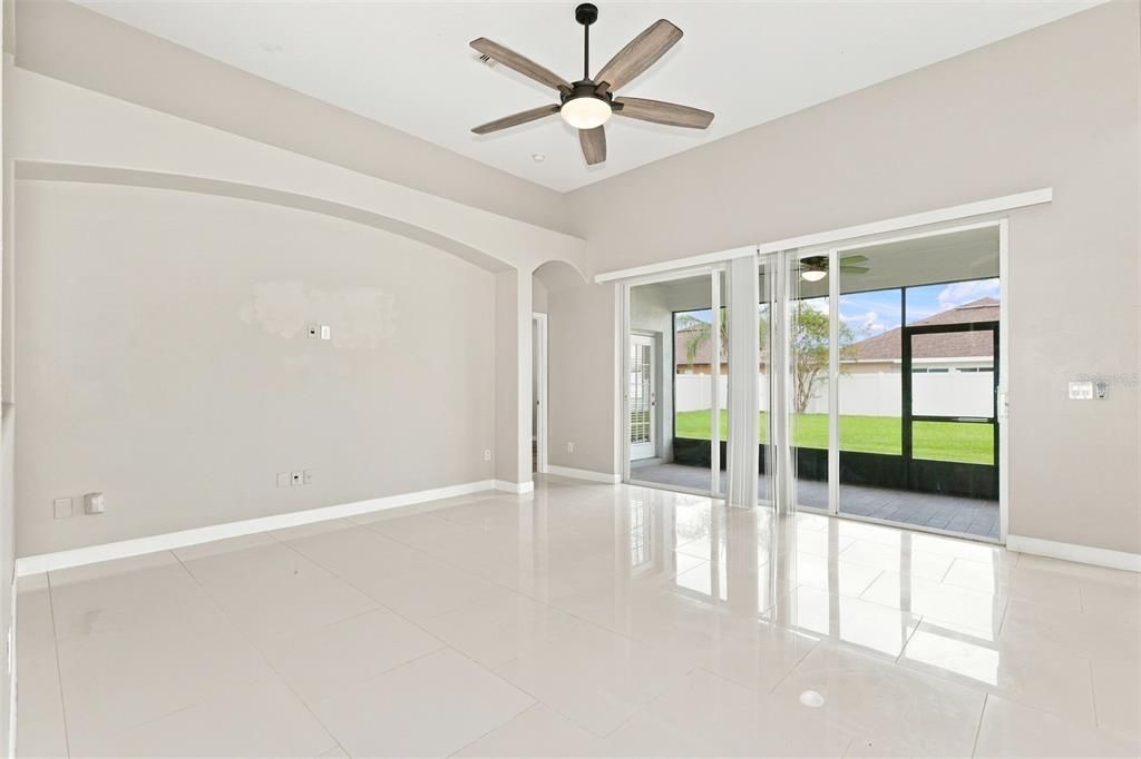 For Sale: $469,900 (4 beds, 3 baths, 2300 Square Feet)