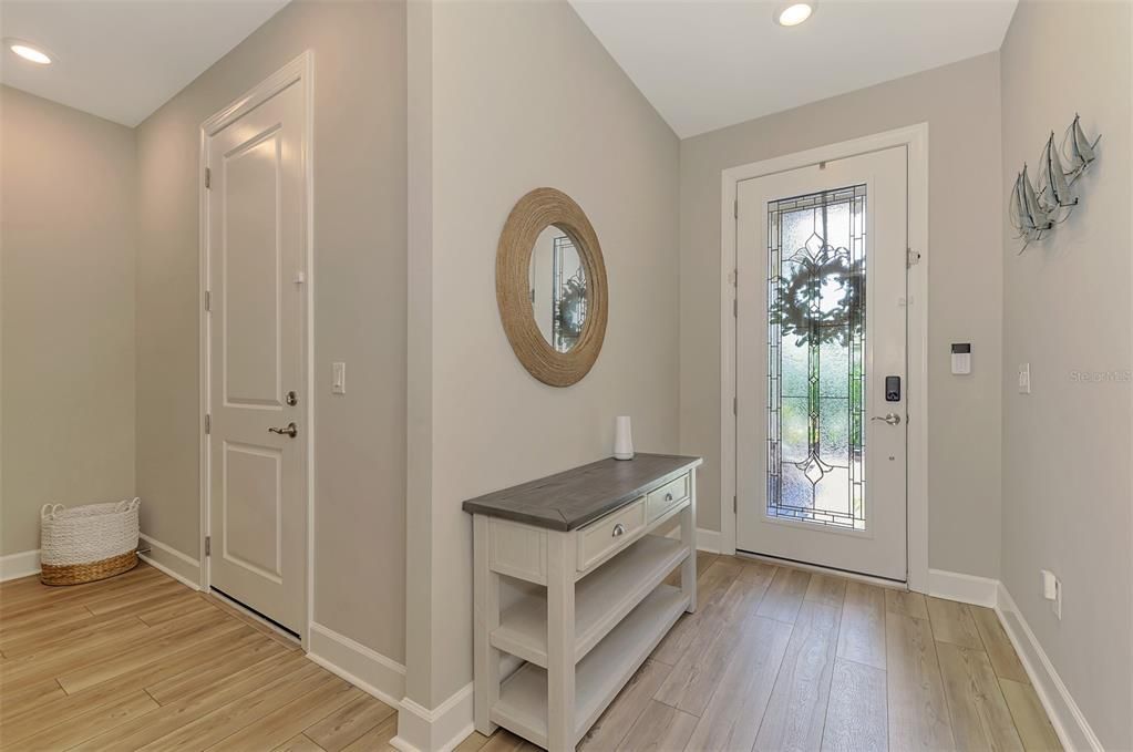 For Sale: $659,000 (3 beds, 2 baths, 1902 Square Feet)