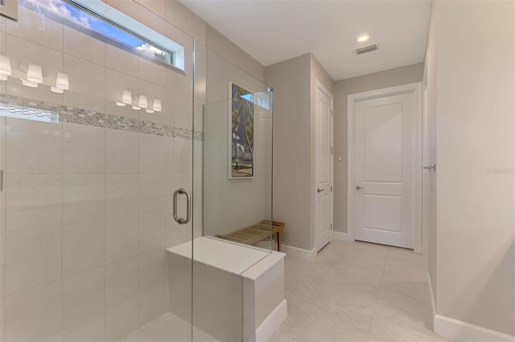 For Sale: $659,000 (3 beds, 2 baths, 1902 Square Feet)