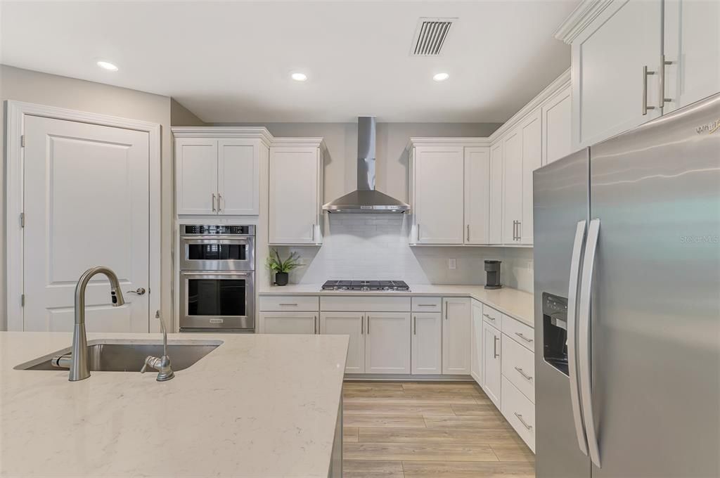 For Sale: $659,000 (3 beds, 2 baths, 1902 Square Feet)