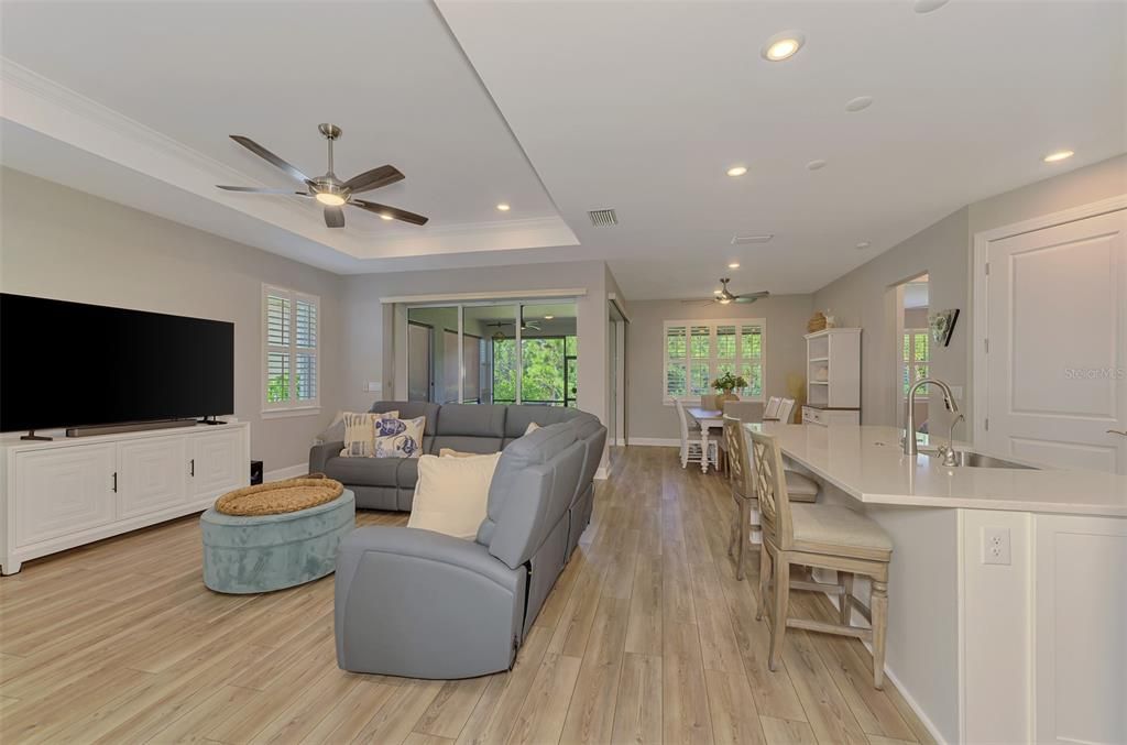 For Sale: $659,000 (3 beds, 2 baths, 1902 Square Feet)