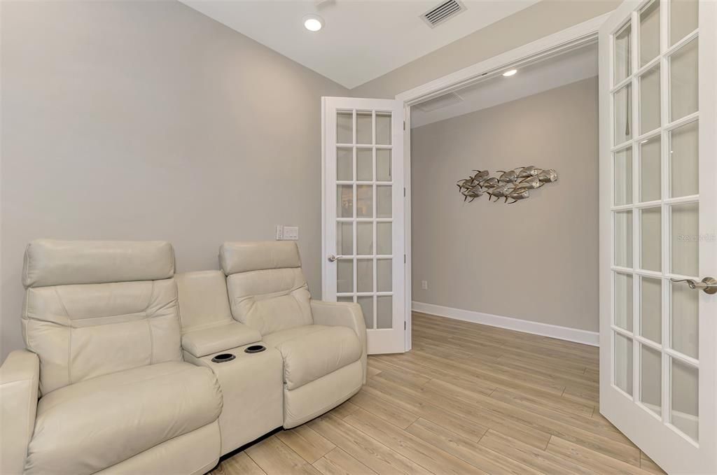 For Sale: $659,000 (3 beds, 2 baths, 1902 Square Feet)