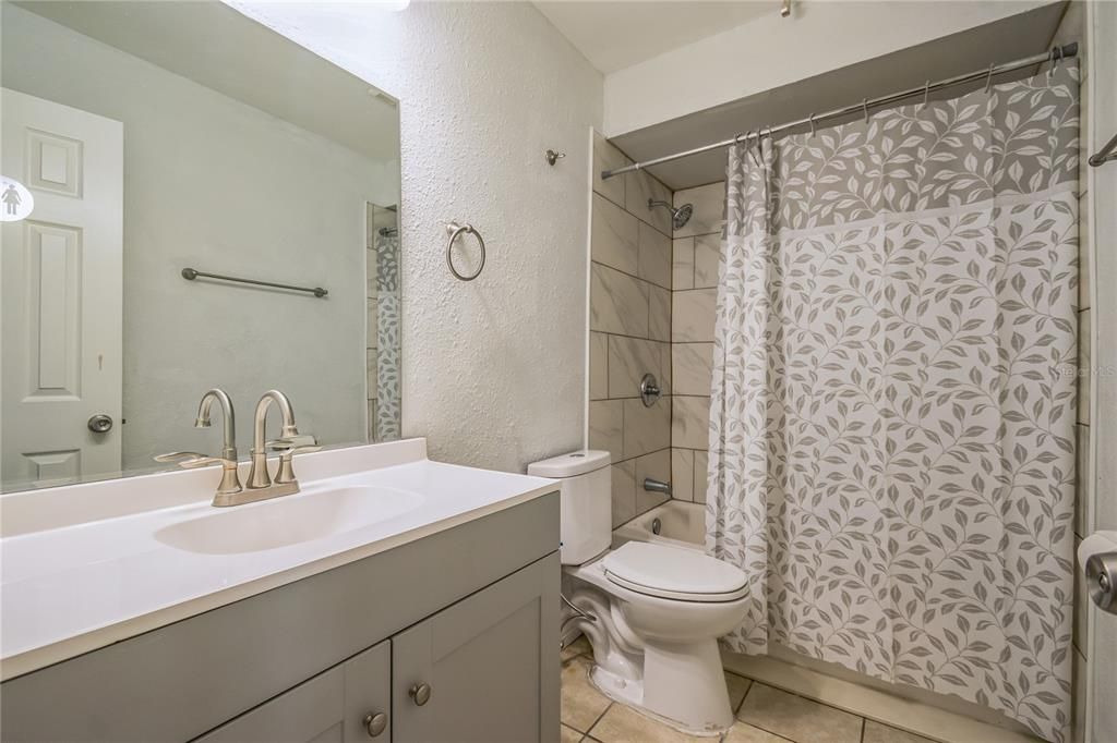 For Sale: $240,000 (3 beds, 1 baths, 1440 Square Feet)