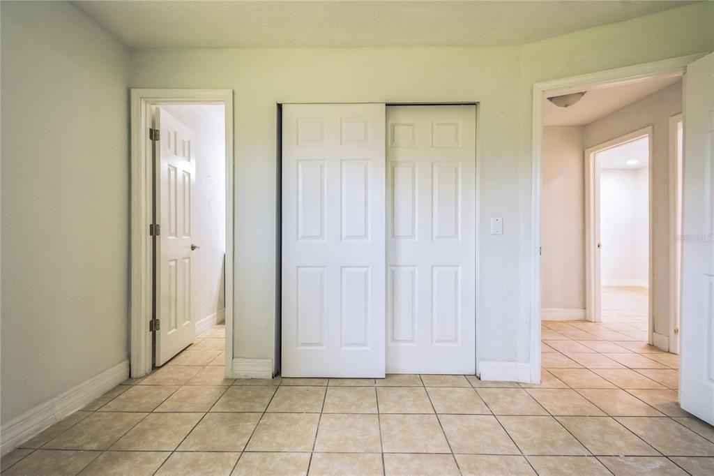 For Sale: $240,000 (3 beds, 1 baths, 1440 Square Feet)