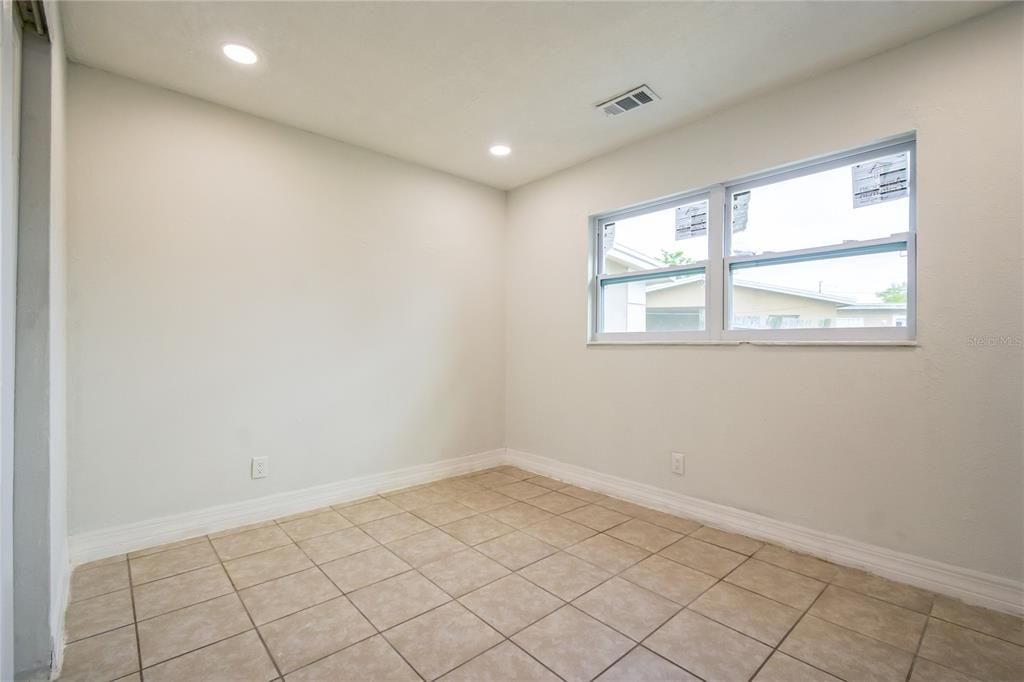 For Sale: $240,000 (3 beds, 1 baths, 1440 Square Feet)