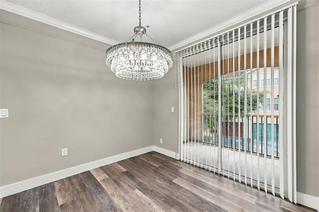 На продажу: $324,900 (3 спален, 3 ванн, 1512 Квадратных фут)