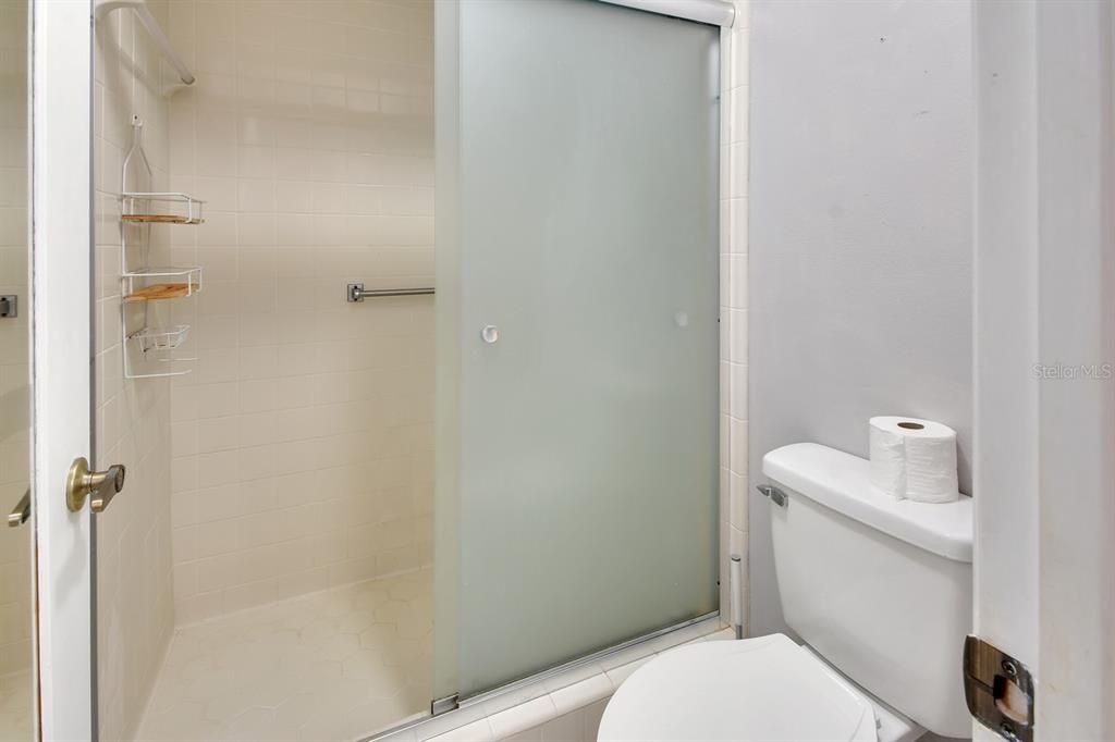 For Sale: $179,900 (2 beds, 2 baths, 1156 Square Feet)