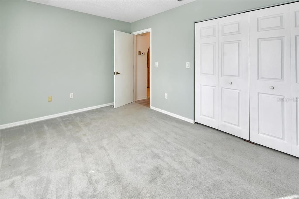 For Sale: $179,900 (2 beds, 2 baths, 1156 Square Feet)