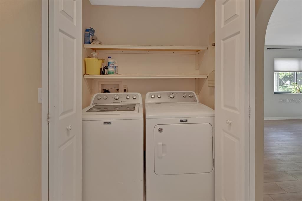For Sale: $179,900 (2 beds, 2 baths, 1156 Square Feet)