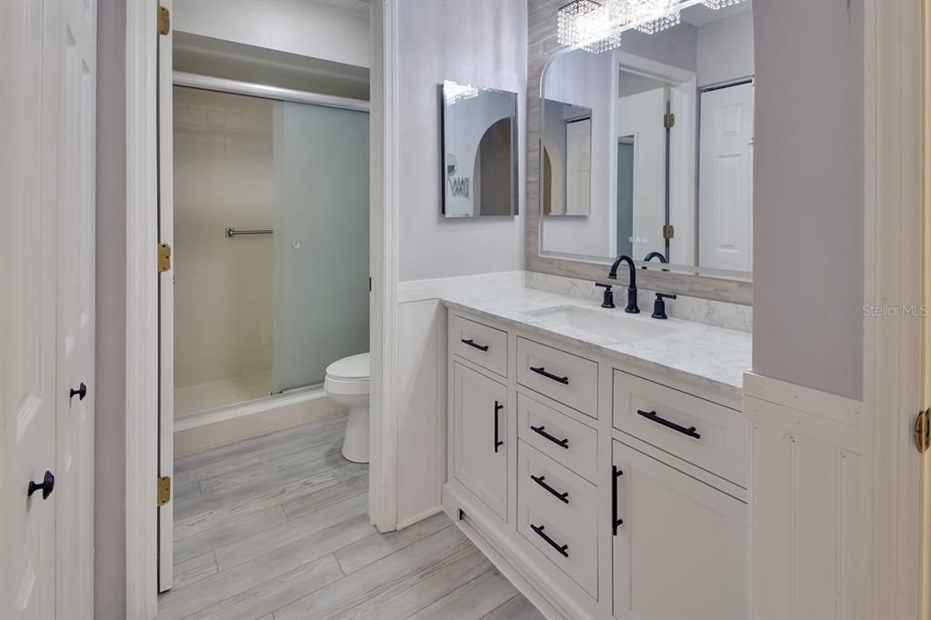 For Sale: $179,900 (2 beds, 2 baths, 1156 Square Feet)