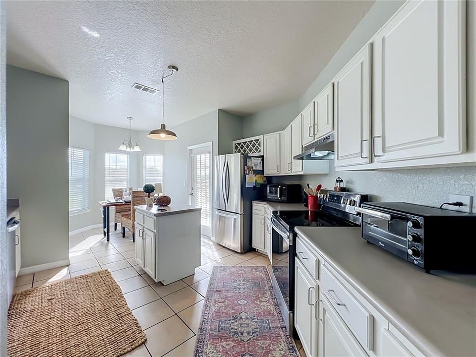 For Sale: $220,000 (2 beds, 2 baths, 1478 Square Feet)