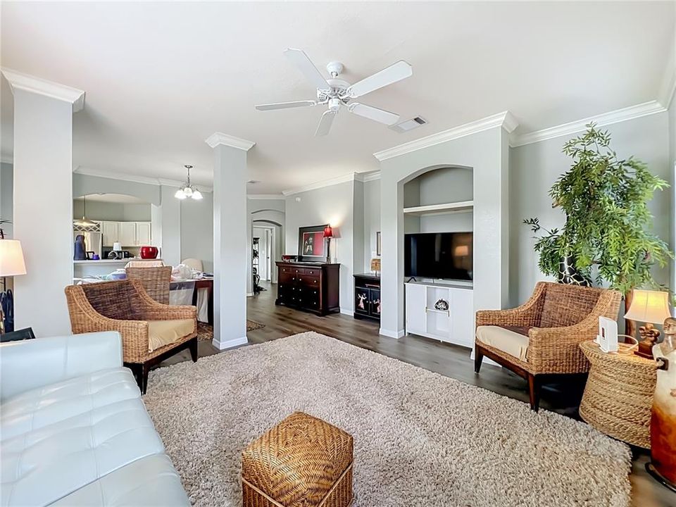 For Sale: $220,000 (2 beds, 2 baths, 1478 Square Feet)