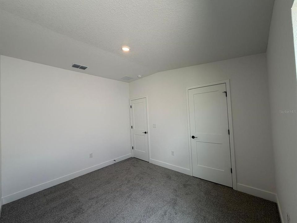 For Rent: $2,500 (3 beds, 2 baths, 1415 Square Feet)