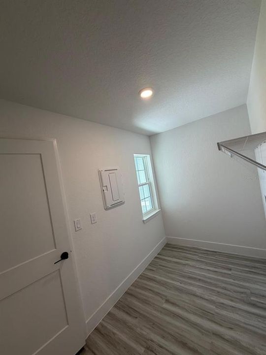 For Rent: $2,500 (3 beds, 2 baths, 1415 Square Feet)