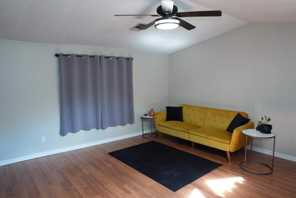 En Venta: $165,000 (3 camas, 2 baños, 1216 Pies cuadrados)