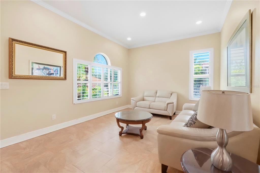 For Sale: $600,000 (4 beds, 3 baths, 2290 Square Feet)