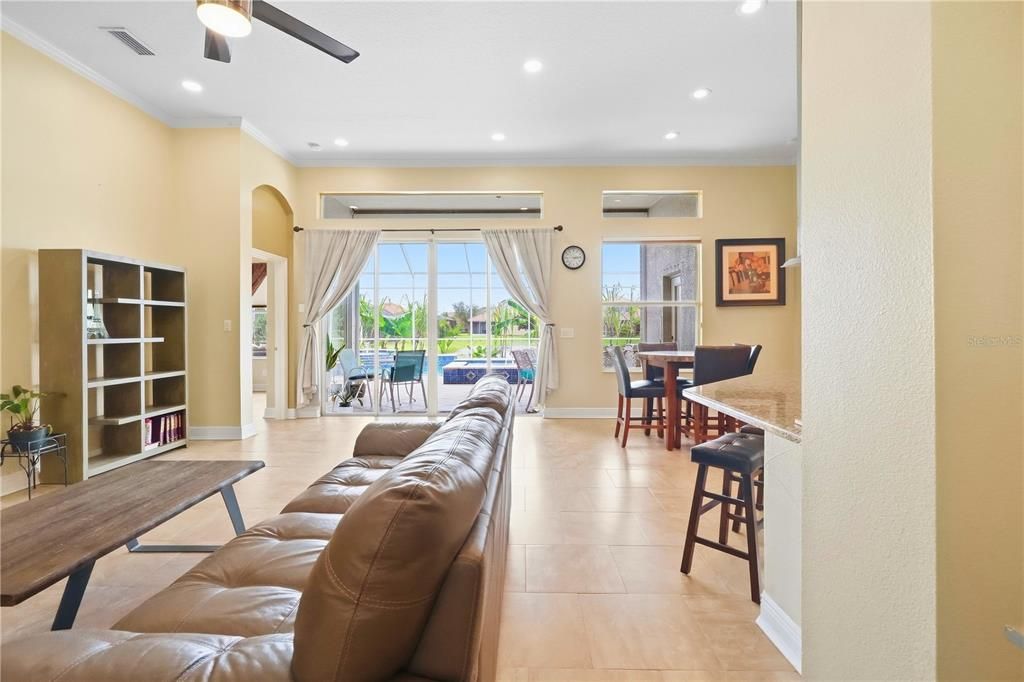 For Sale: $600,000 (4 beds, 3 baths, 2290 Square Feet)